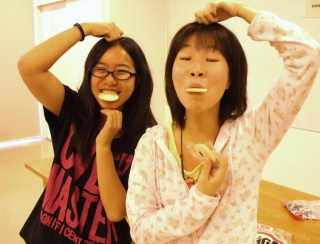 �摜(320x244)�E�g��摜(640x489)